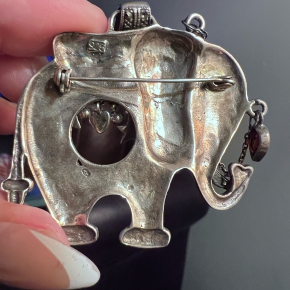 Sterling Silver Elephant Pendant/Brooch - Picture 8 of 9